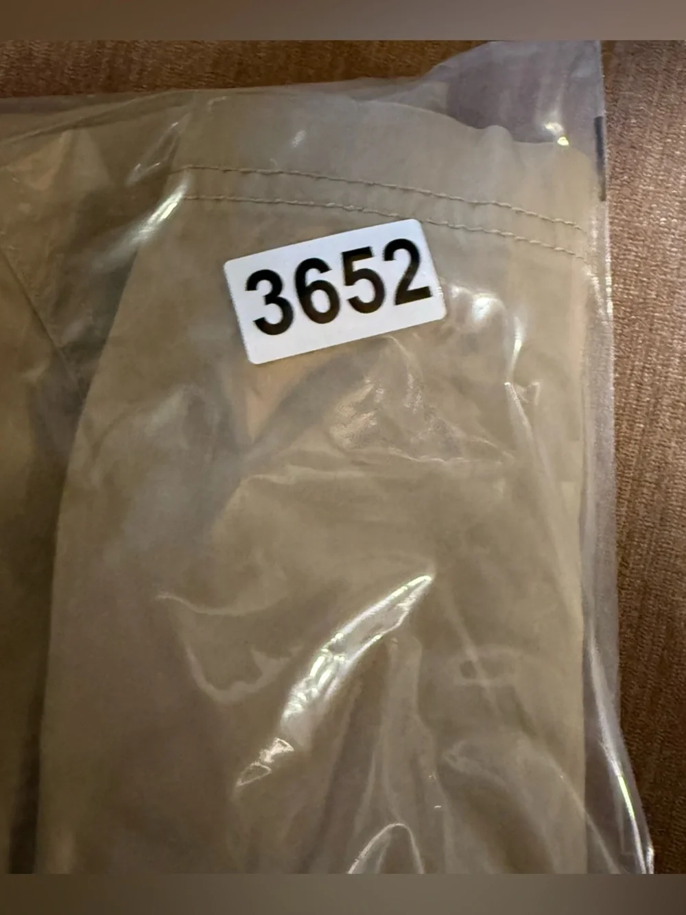 Lee Extreme Motion Cargo Shorts Men’s 48 tan long 10” stretch flex comfort NWT